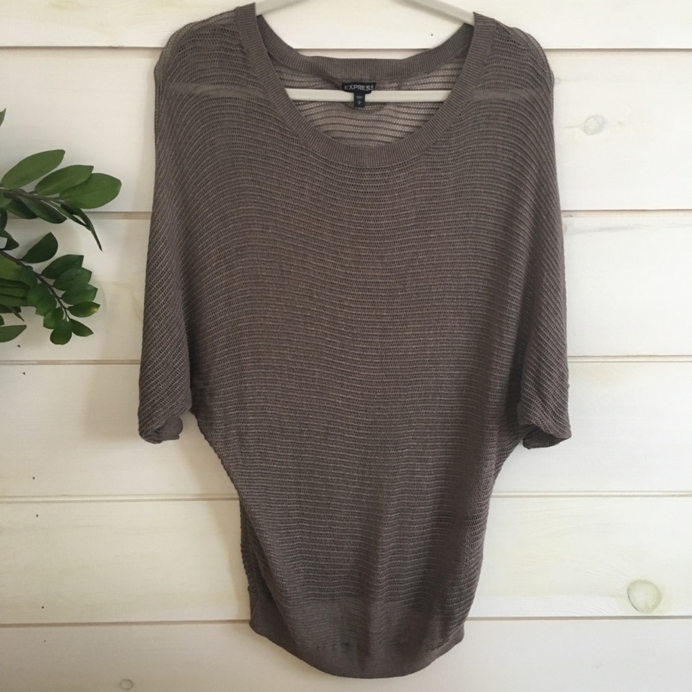 EXPRESS drop-shoulder short-sleeved mesh top